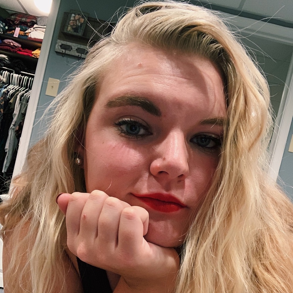 Meet your Posher, Kylee